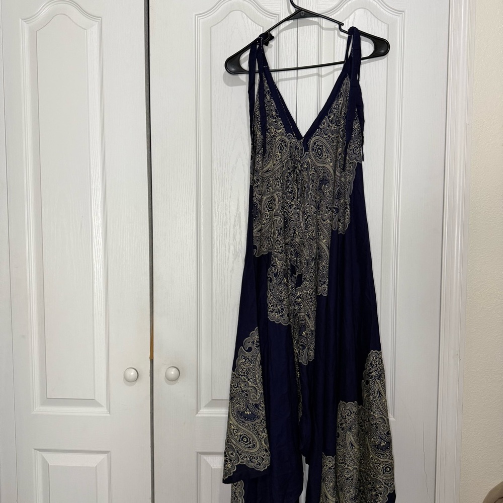 Elegant Navy and Cream Paisley Boho Jumpsuit - Picture 3 of 10
